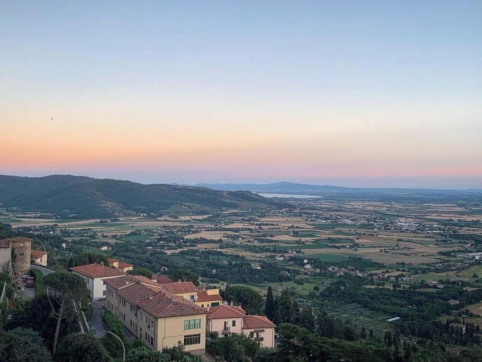 Horizon, Hill, Landscape, Highland, Rural Area, Human Settlement, Hill Station, Morning, Village, Evening