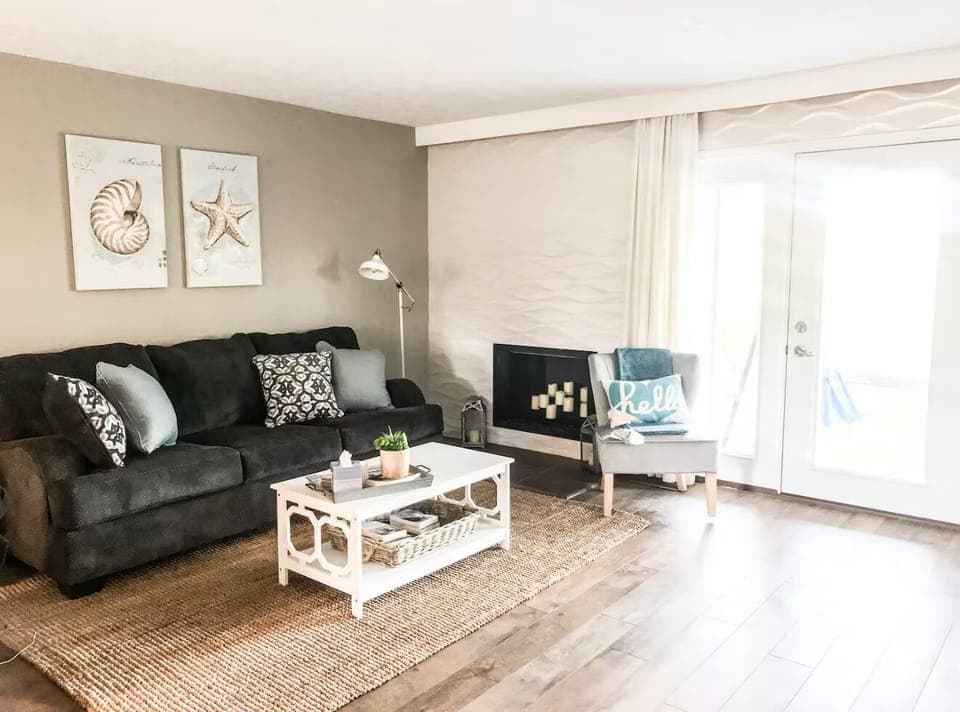 Bright and airy living room, make yourself at home!