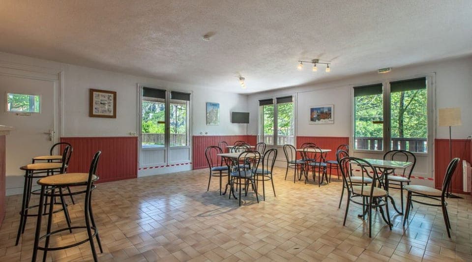 Enjoy on-site amenities such as the conference room.