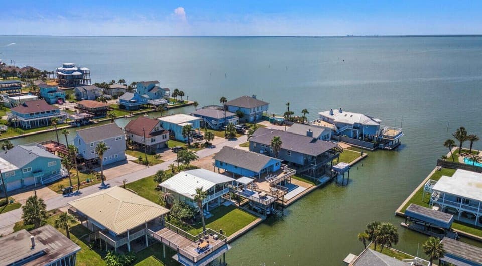 Welcome to Anchor Down by BeachBox