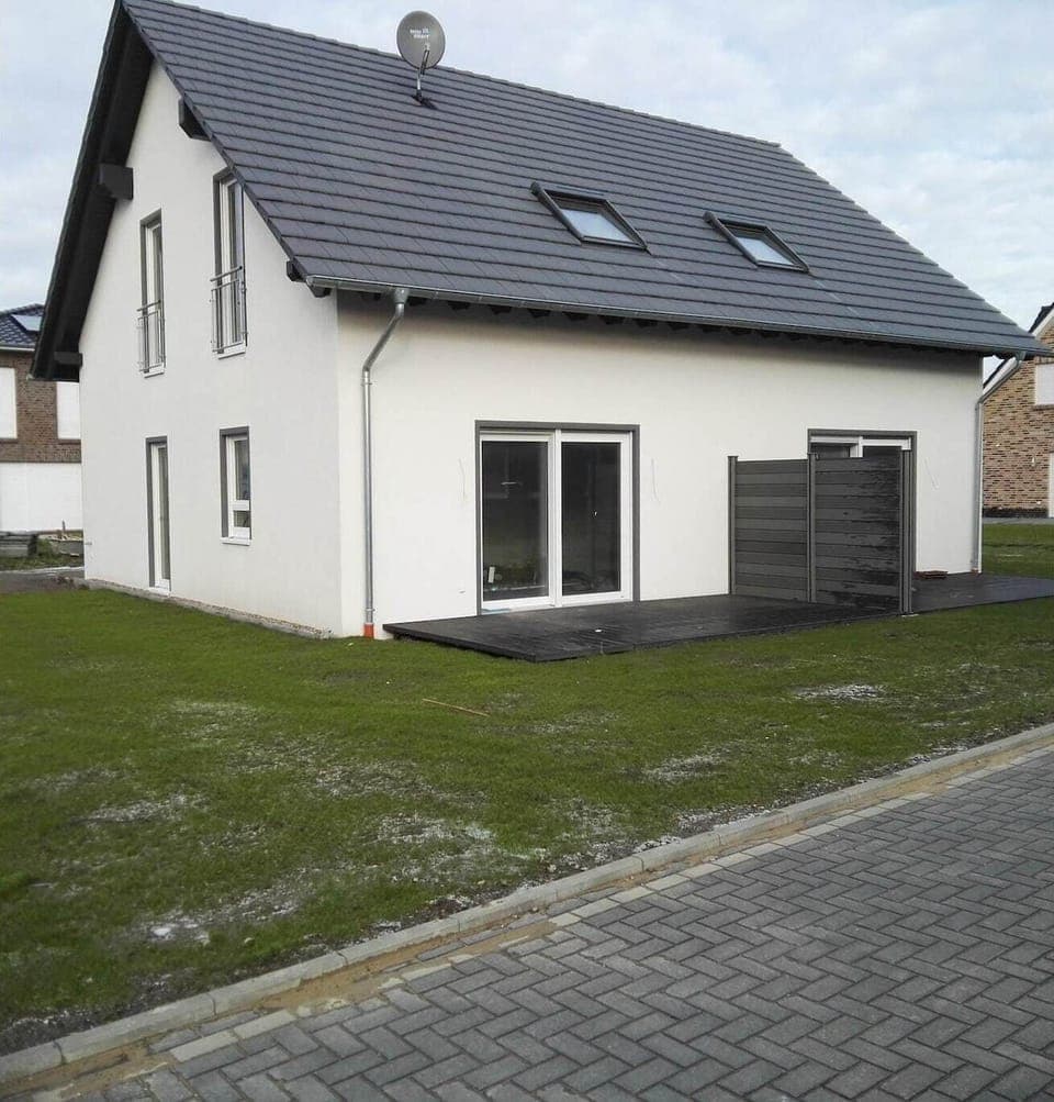 Holiday Home Exterior [winter]