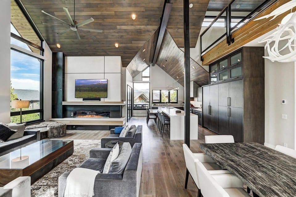 Great Room, Main Level