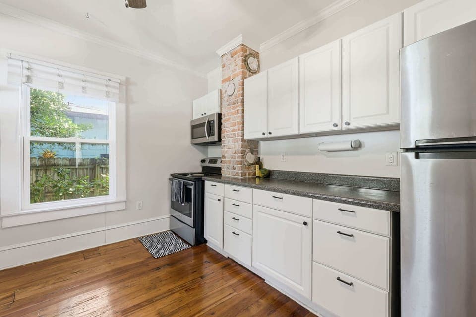 Unit A: Full kitchen 