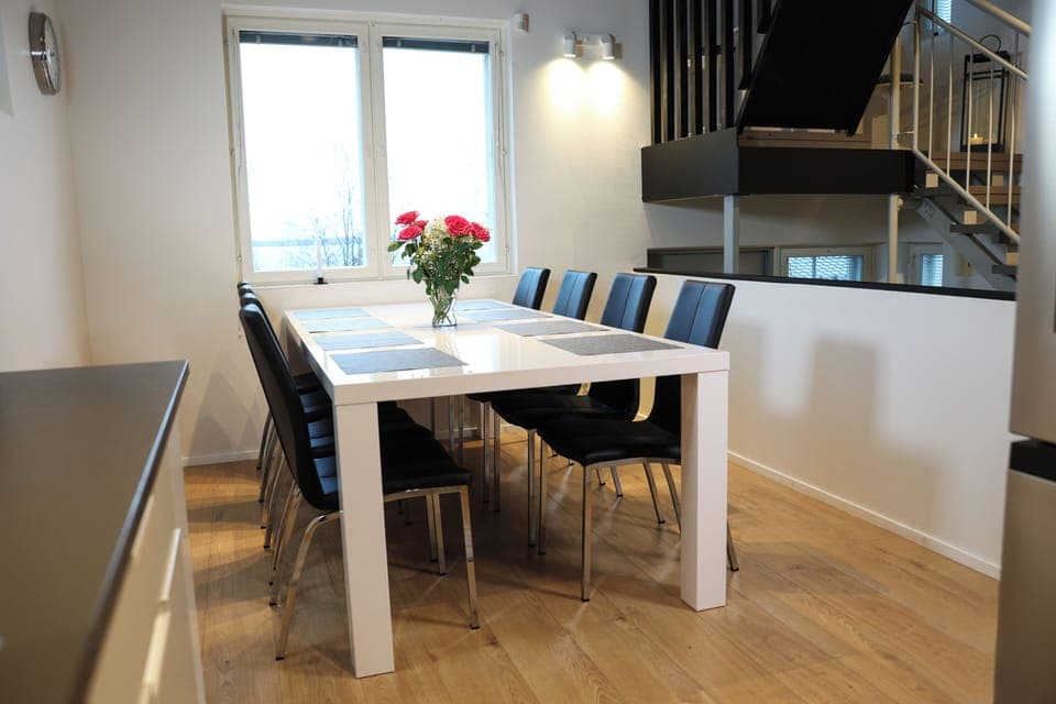 Dining table for 10person 