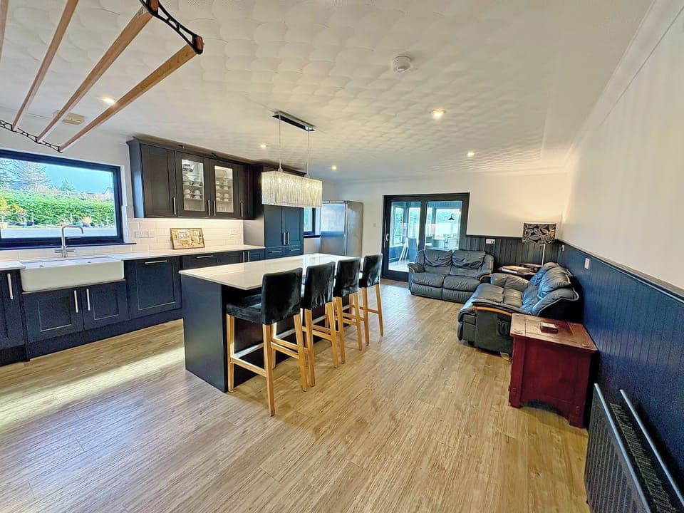 Kitchen/diner | Abalone, Dingwall