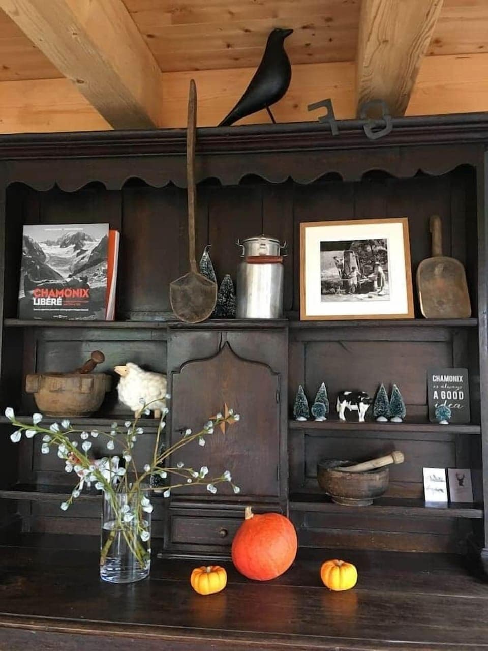 BUFFET SAVOYARD ANCIEN