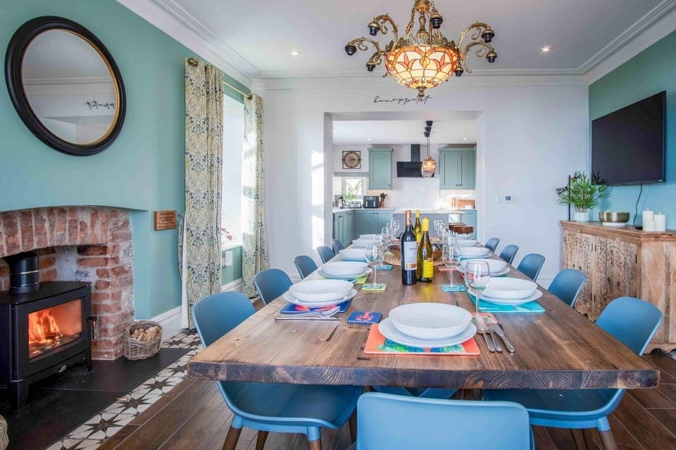 The Retreat - 5 Bedroom House - Horton (9357)