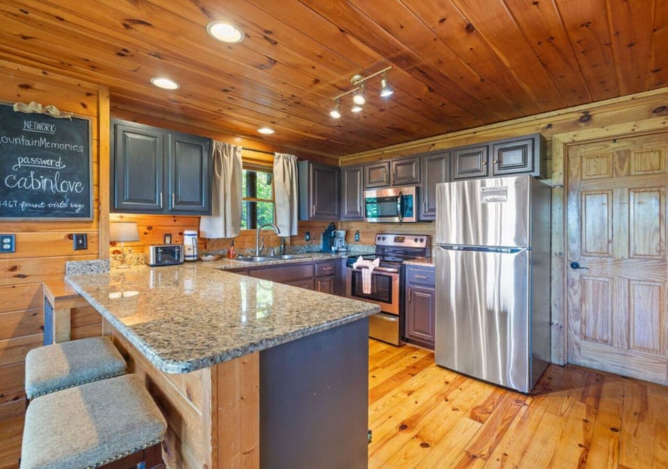 Full kitchen, full hearts.