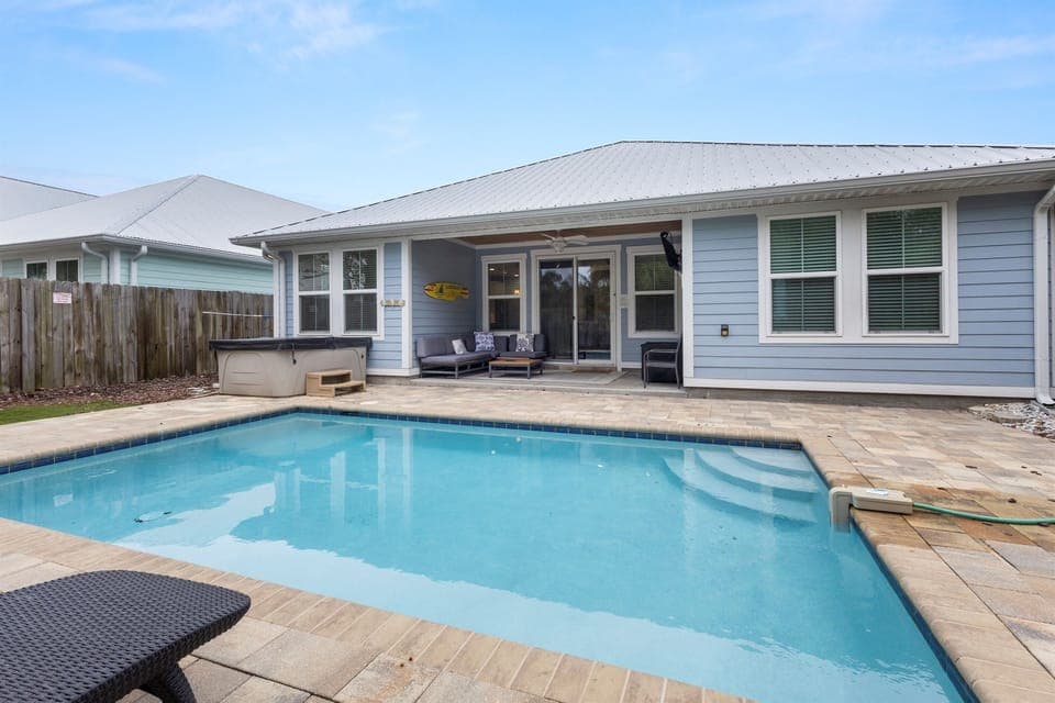 Pool deck