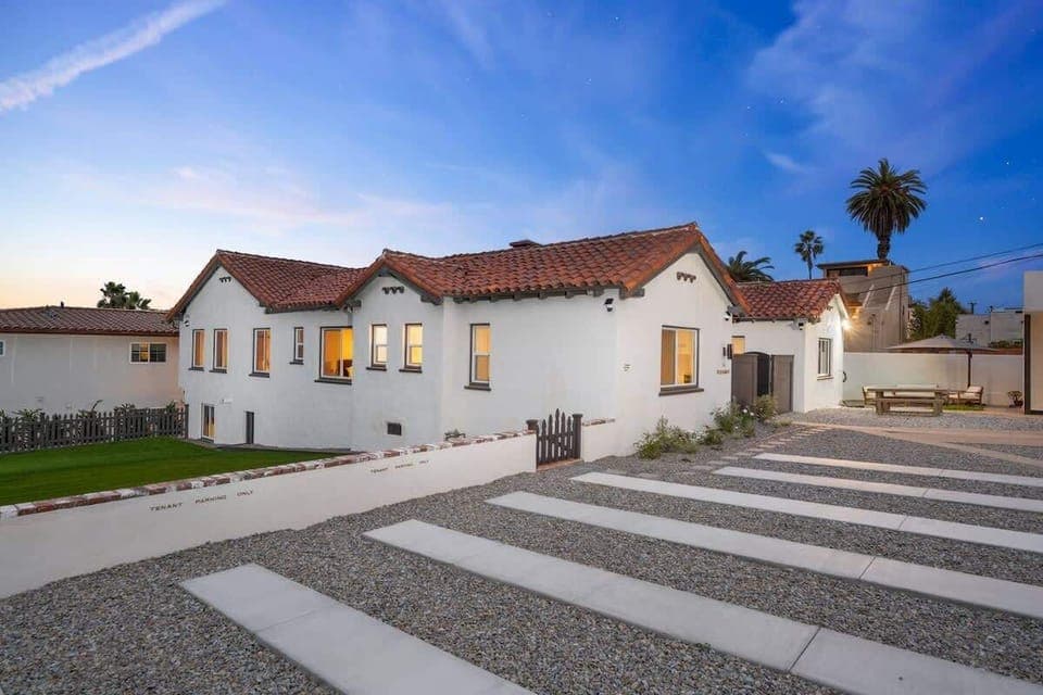 Parking at the Rosamar: Easily park in one of Free Park Spaces for easy walking to your Vacation! Lots of well lit sitting areas and green space for activities! 