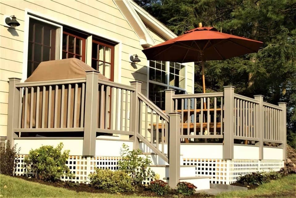 Deck Overlooking the Lake