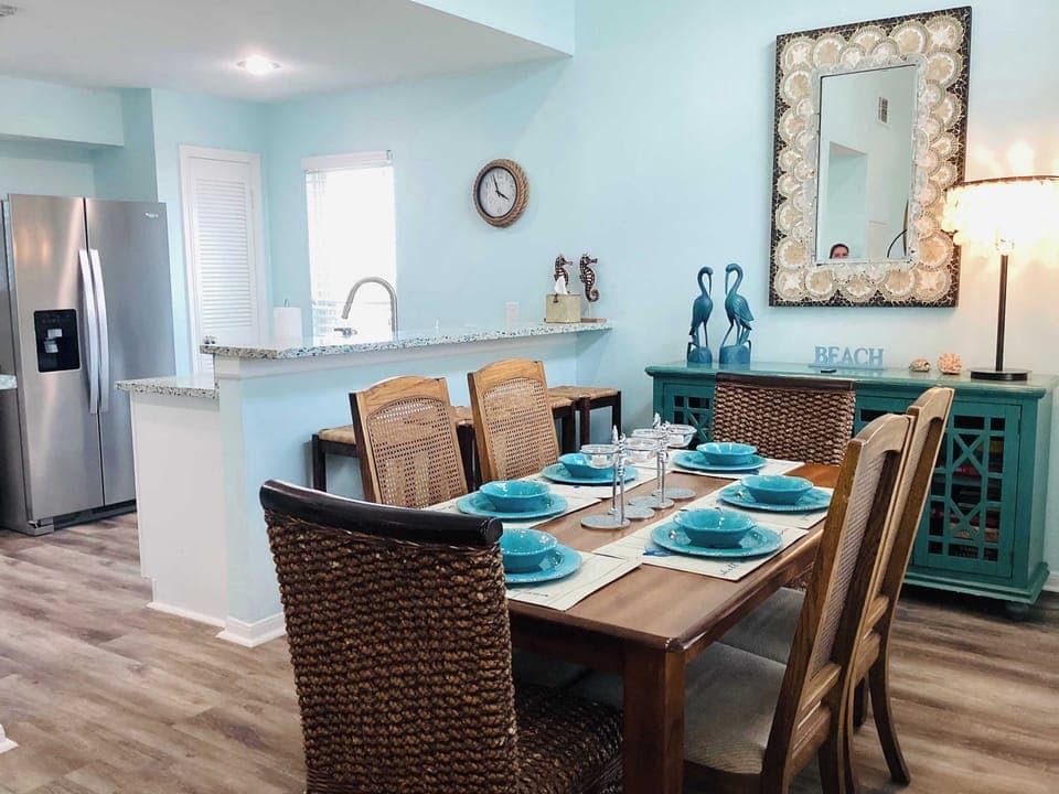 Dining table with seating for 6 