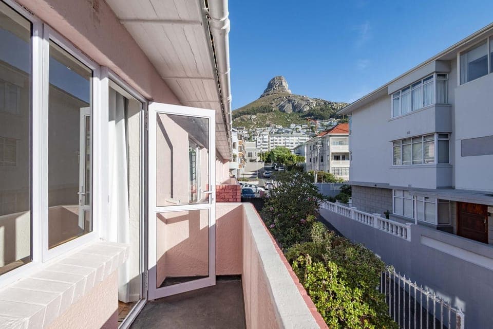 Kiandra Bantry Bay Renovated 2-Bed Near Promenade (33379)