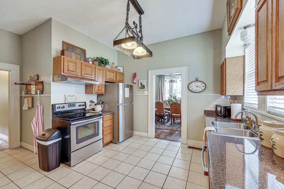 Kitchen | Dishwasher | Drip & Keurig Coffee Makers | 1st Floor