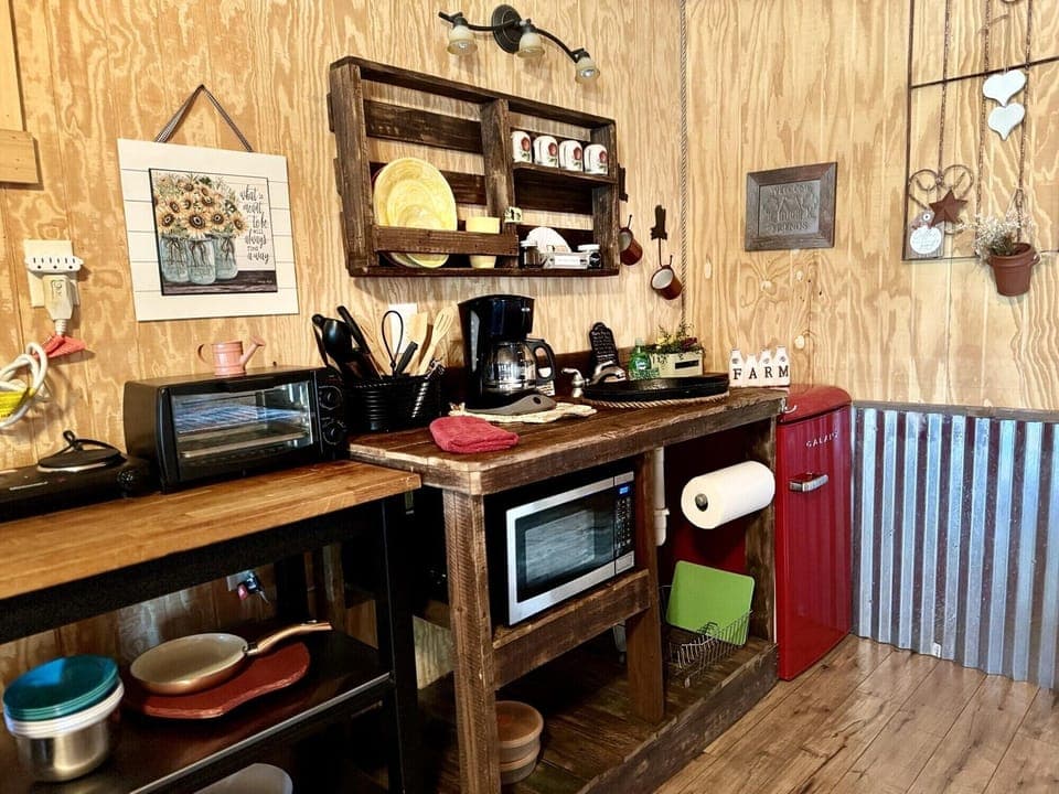 Carraige20House20-20Kitchenette