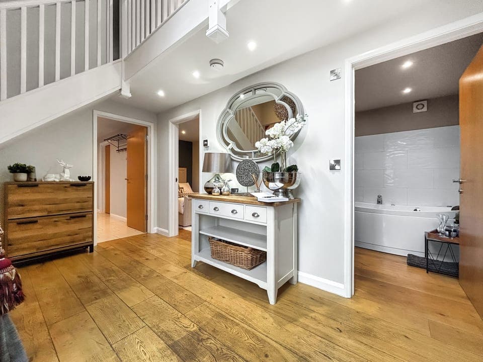 Interior | Mitton Barn, Belton