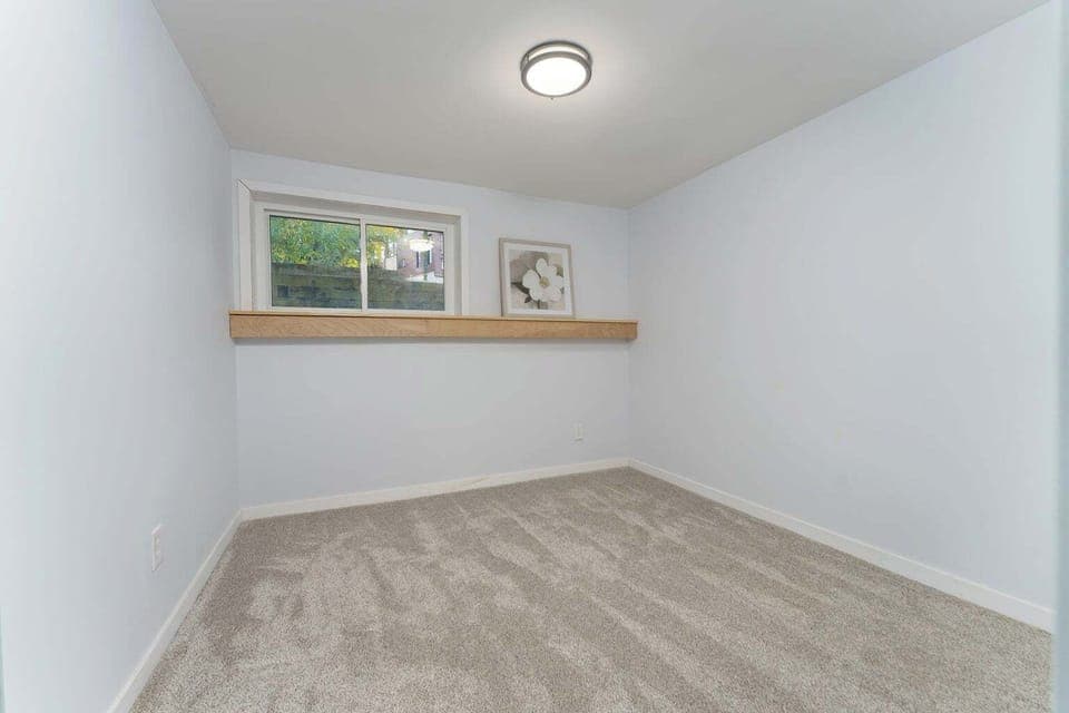 Office in lower level: awaiting desk/chair
