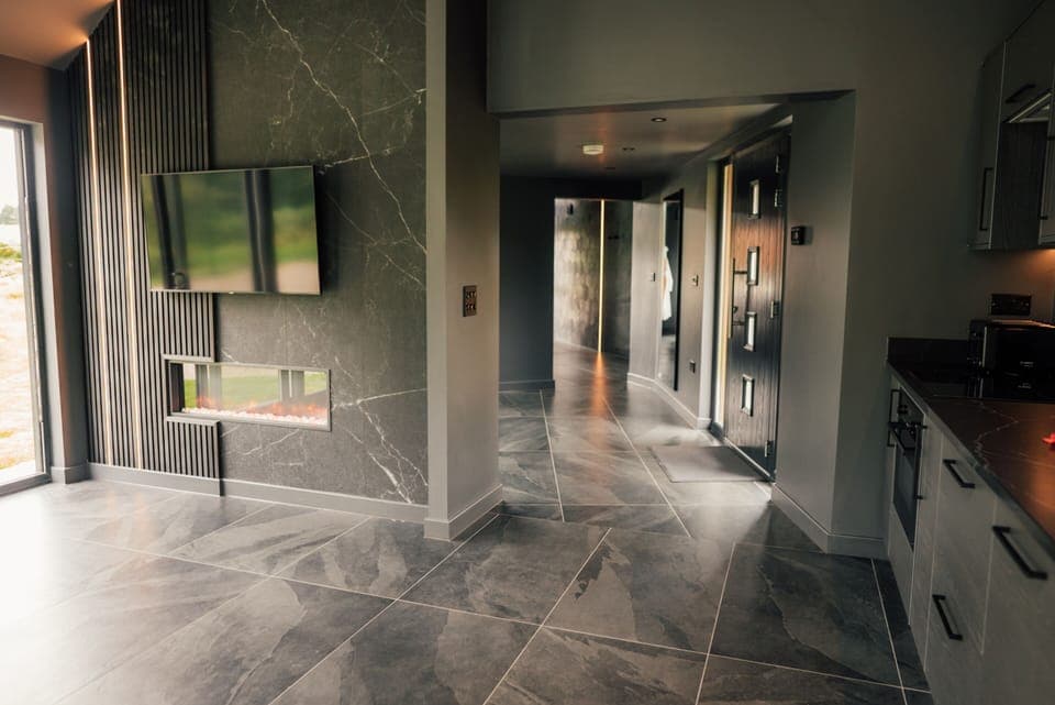 Living Room / Lounge