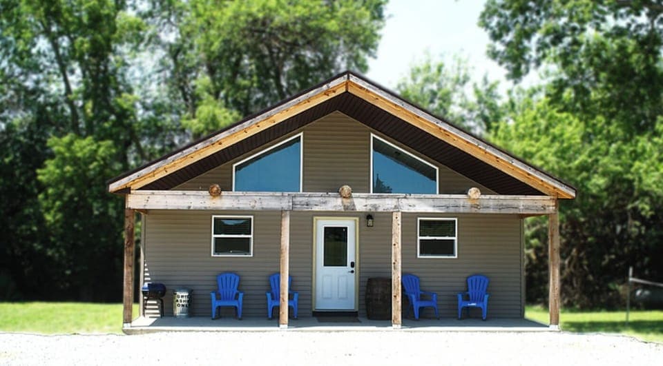 Muddy Side Up Front Porch