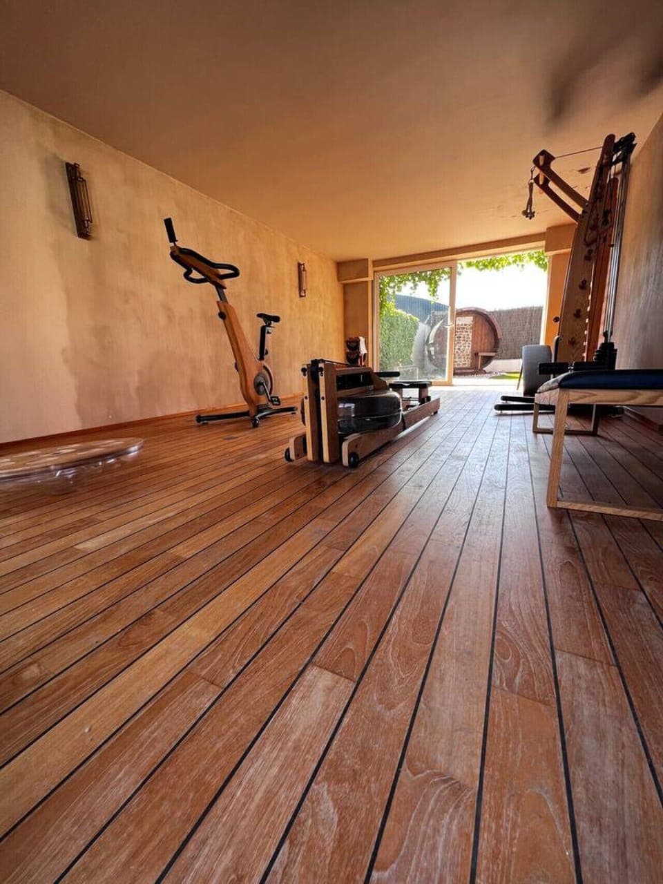 Private gym fitness to workout