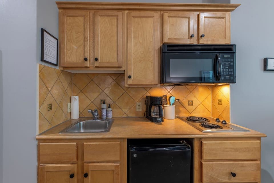 Studio kitchenette