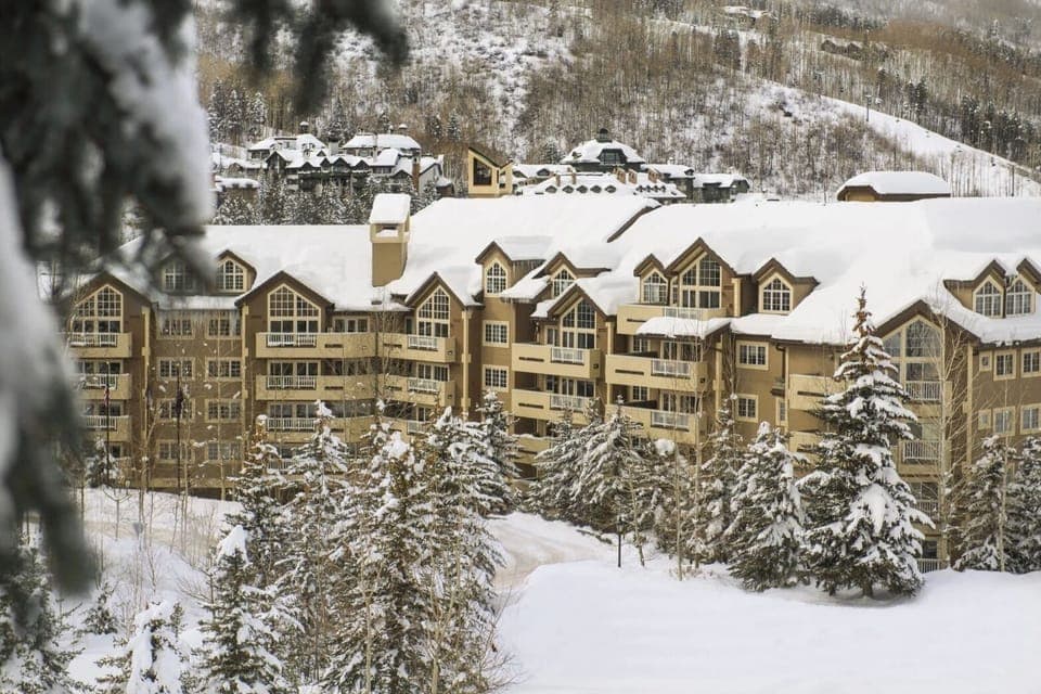 St. James Beaver Creek Resort - Outside view