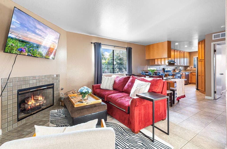 Living room with fireplace