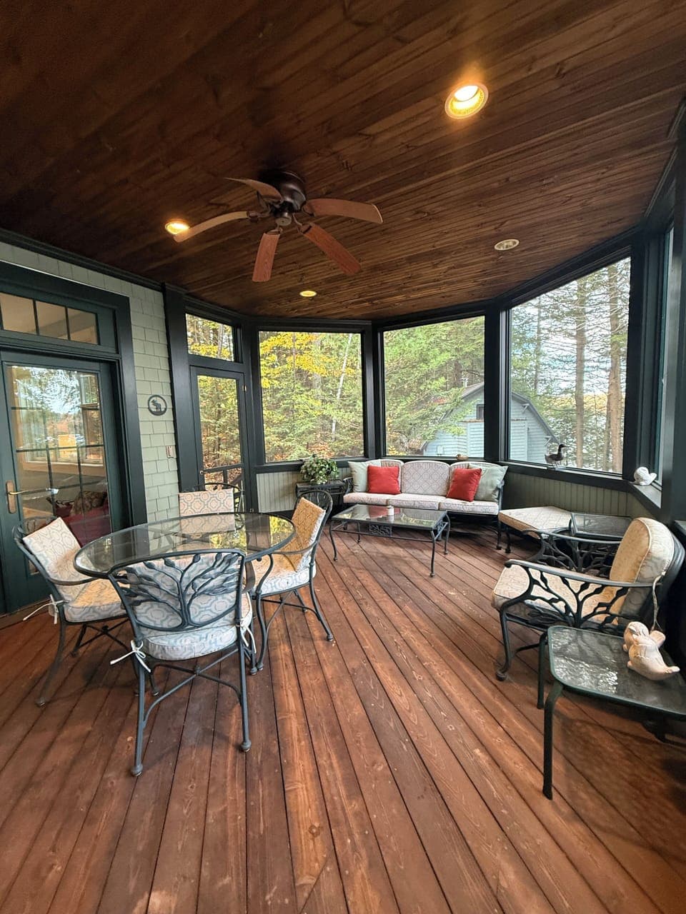 Screened-In Porch