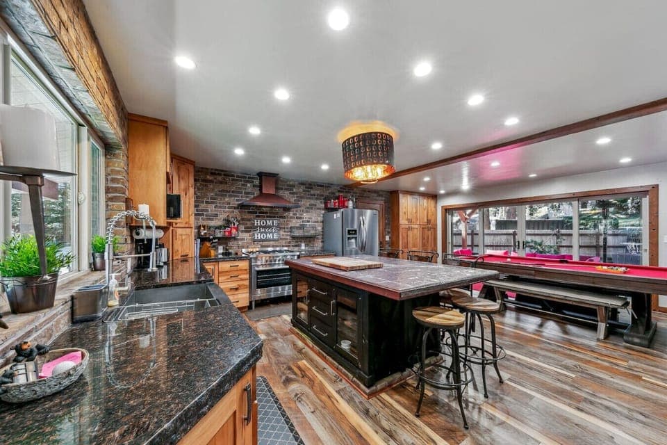 Kitchen island