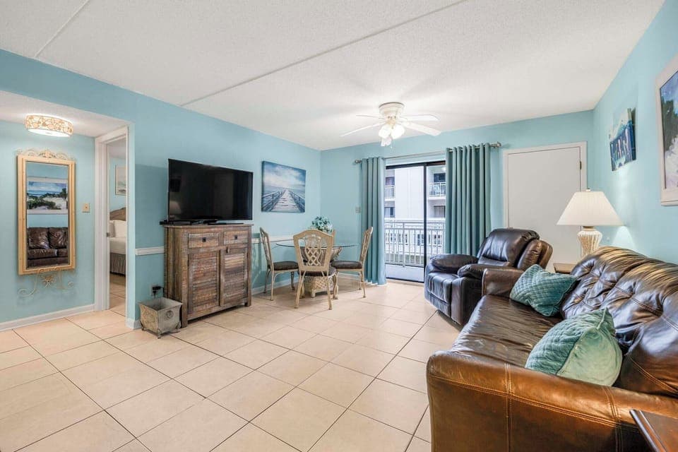 Welcome to Sugar Beach 132!