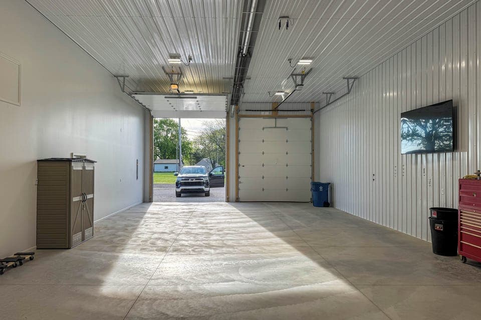 Seasonal Garage Access | Available March 15 to November 15