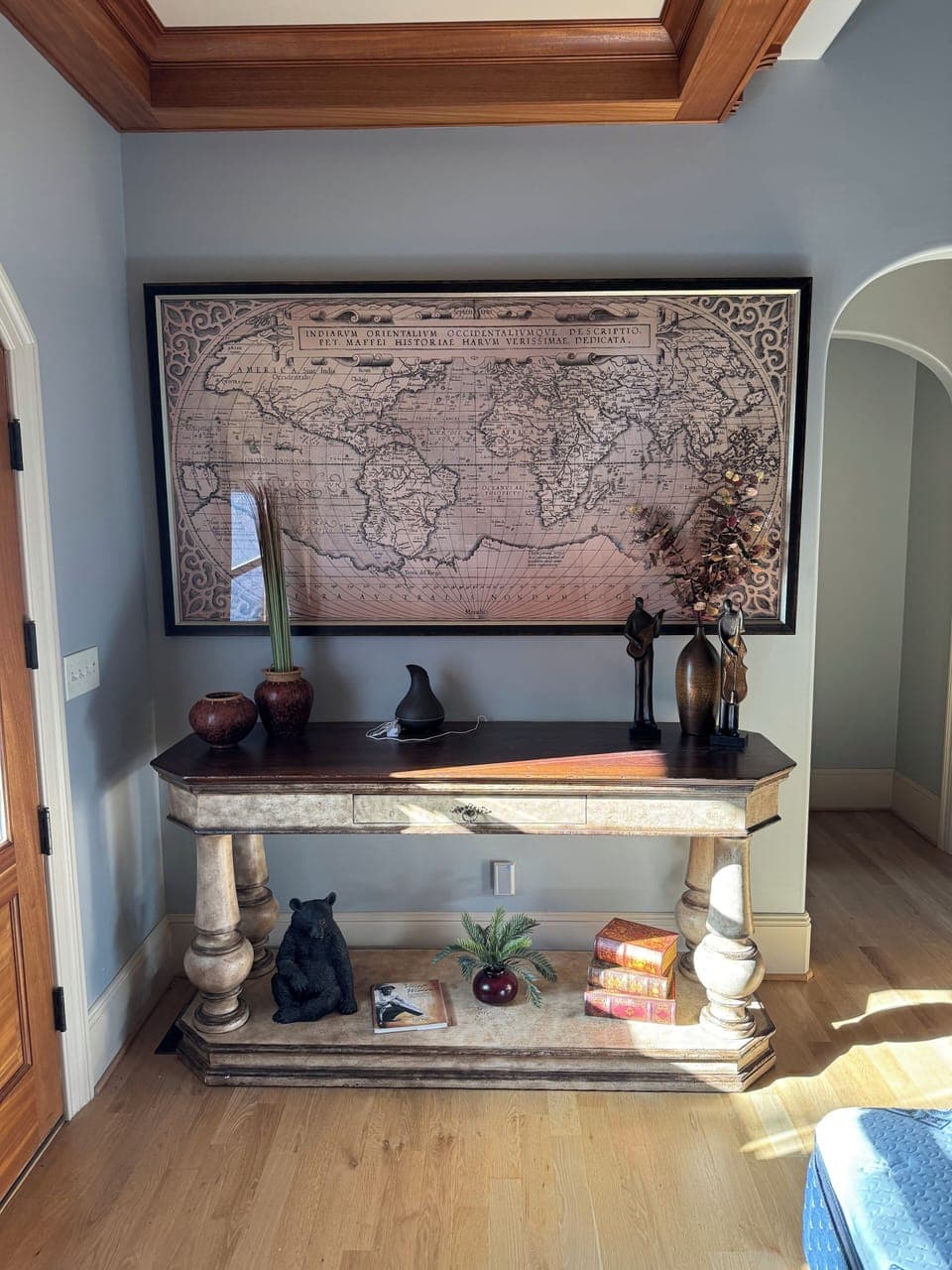 Entry area at front door