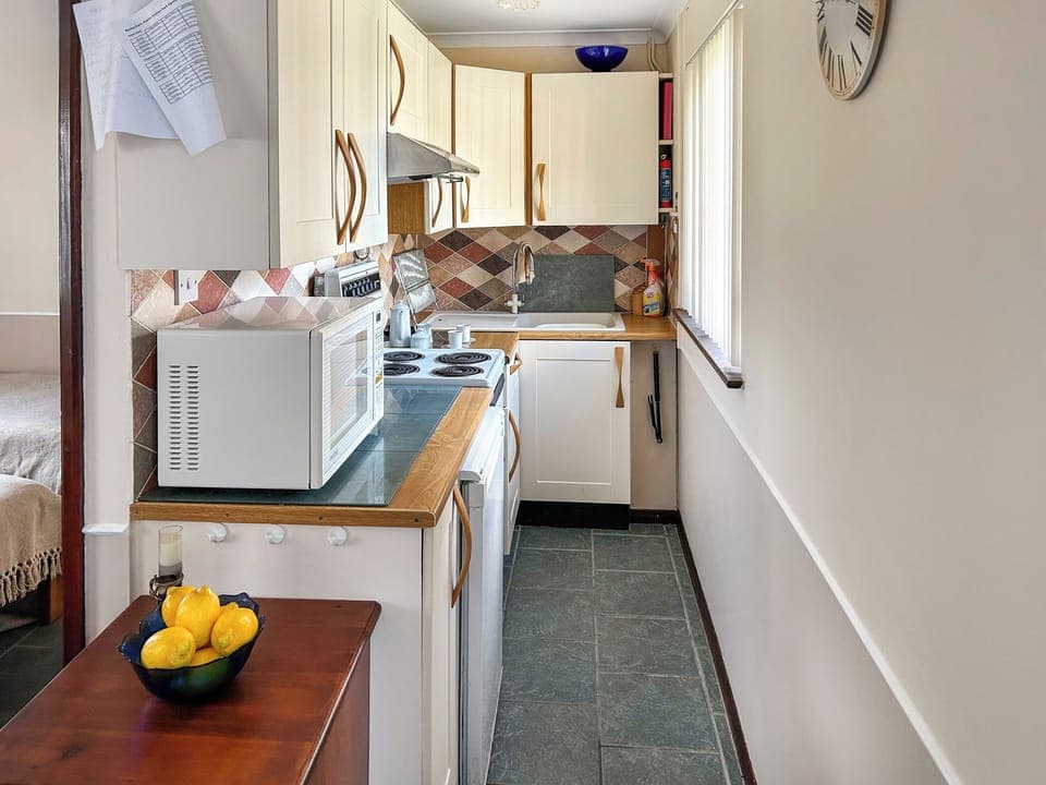 Kitchen | Kenergie Manor, Penzance