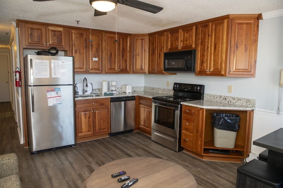 Upgraded kitchen and dining!