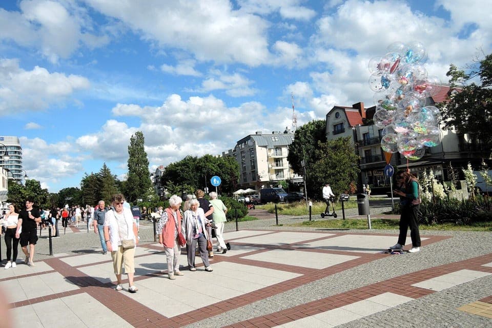 Immediate Surroundings [summer] (<1 km)