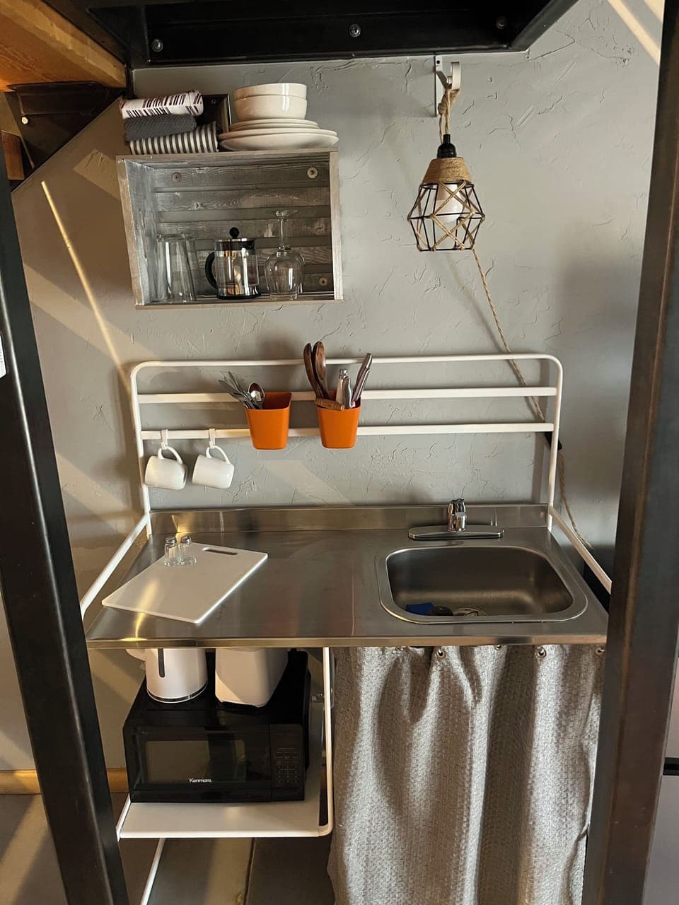 Kitchenette
