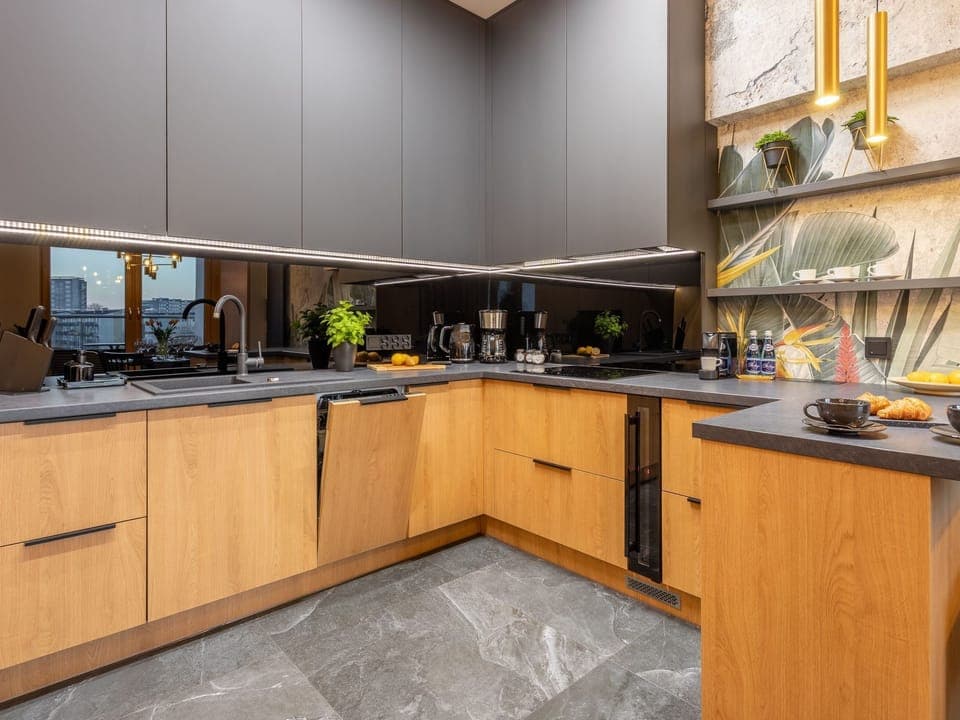 Kitchen / Dining Room