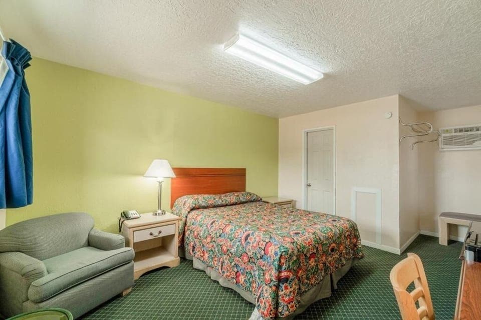 Bedroom. Interior and views may vary based on location and availability.