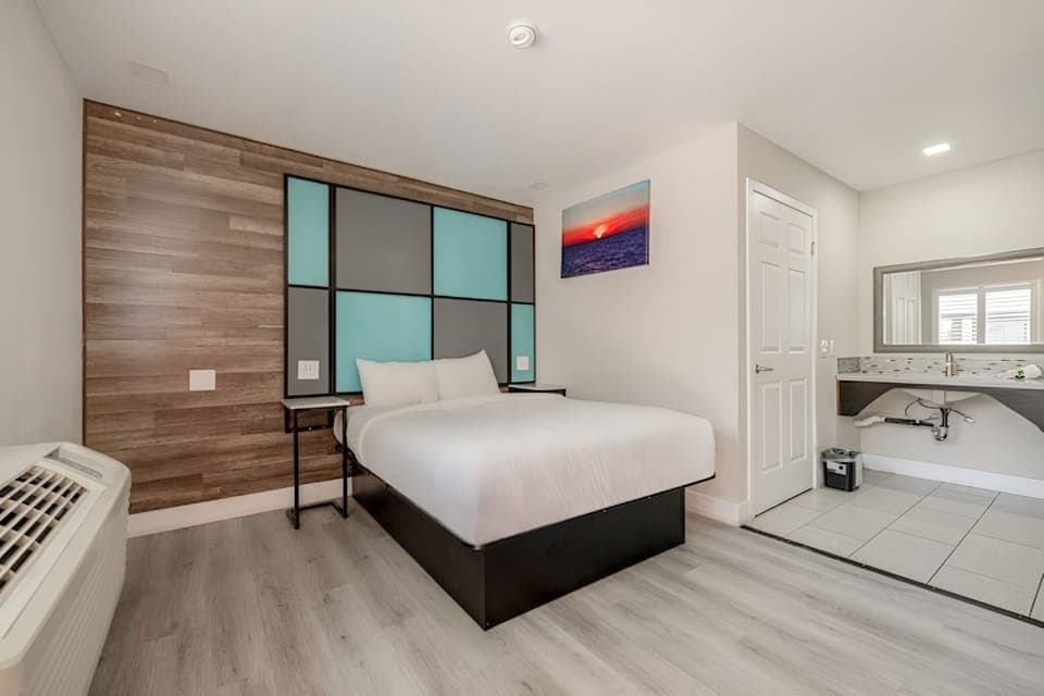 Bedroom. Interior and views may vary based on location and availability.