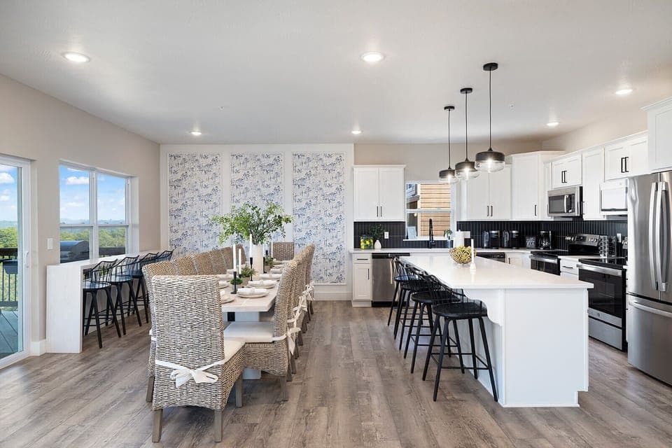 Seating for the whole family!