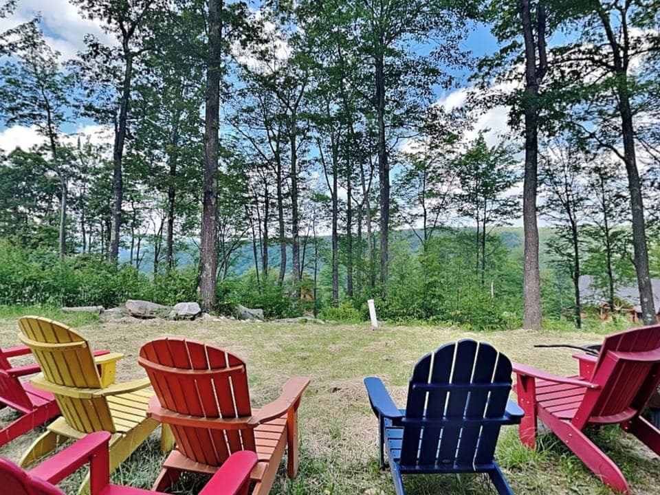 Mountain Views - CJ's Mountain Lodge