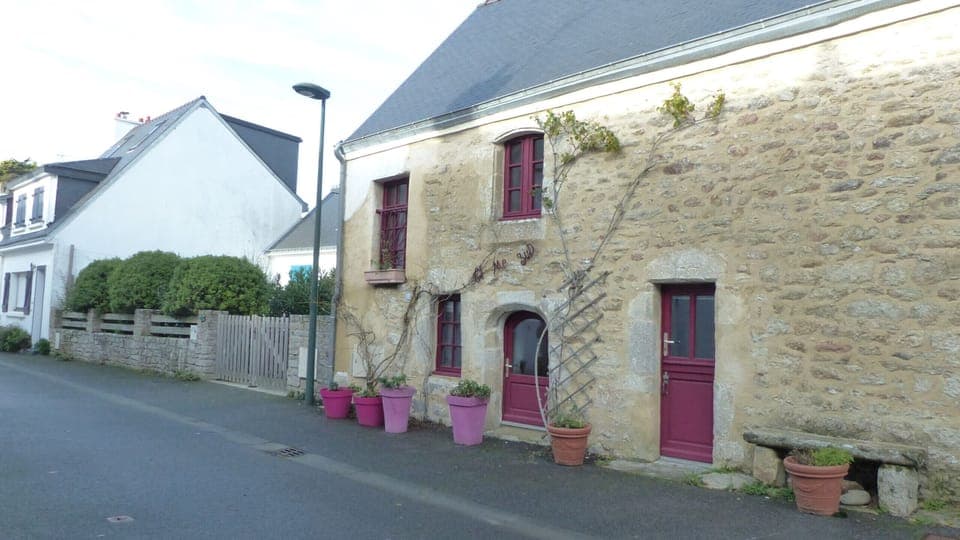 Frontview of Ty me zud house