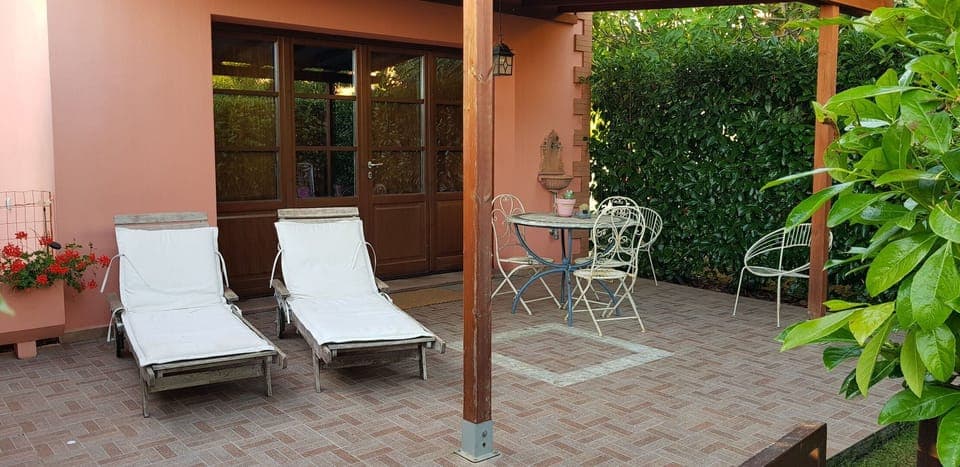 Autumn, Balcony / Terrace / Patio, Spring, Summer