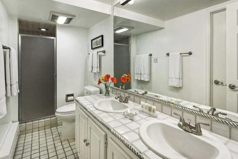 Aspen Core - Bathroom