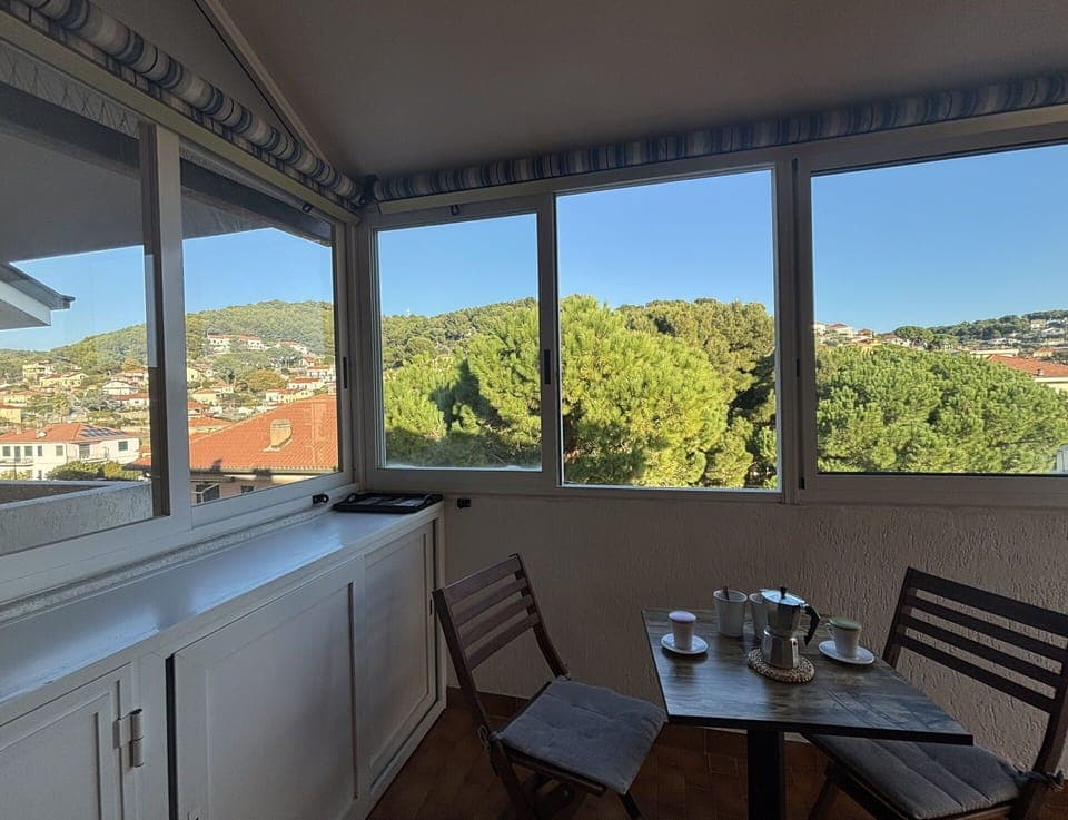 Autumn, Balcony / Terrace / Patio, Spring, Summer