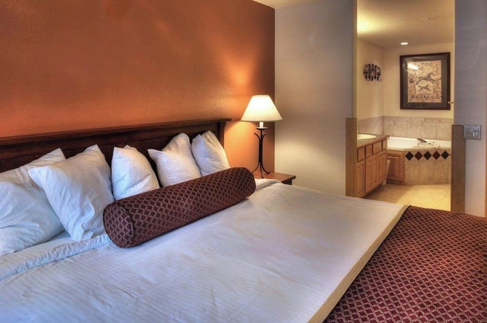 Grand timber Lodge Breckenridge bedroom