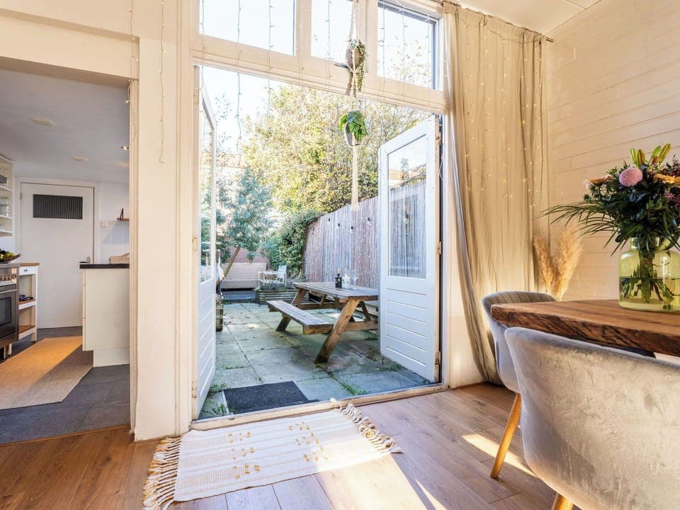 Tree, Mountainous Landforms, House, Mountain, Hill, Home, Roof, Mountain Range, Hill Station, Human Settlement