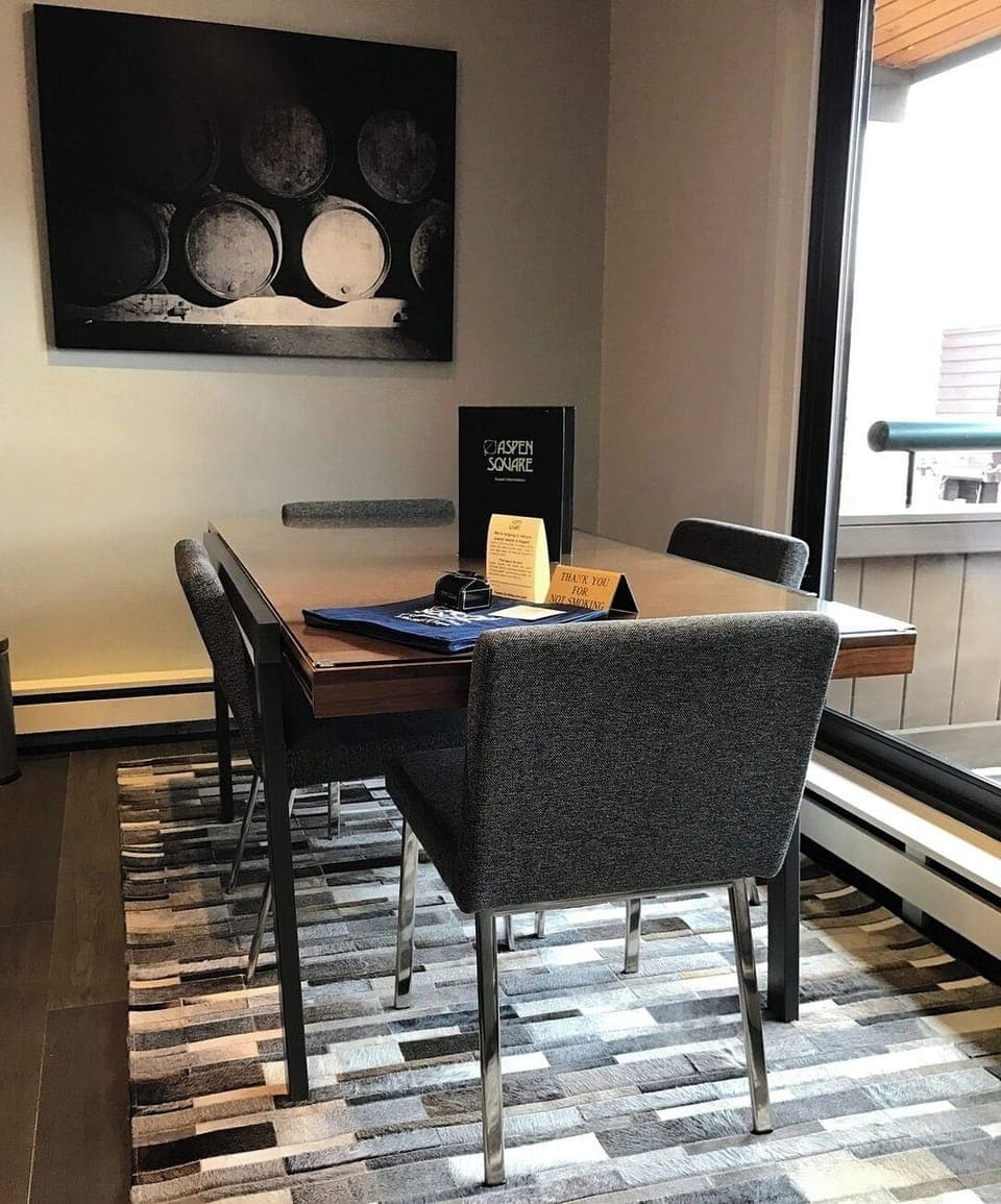 Aspen condo room