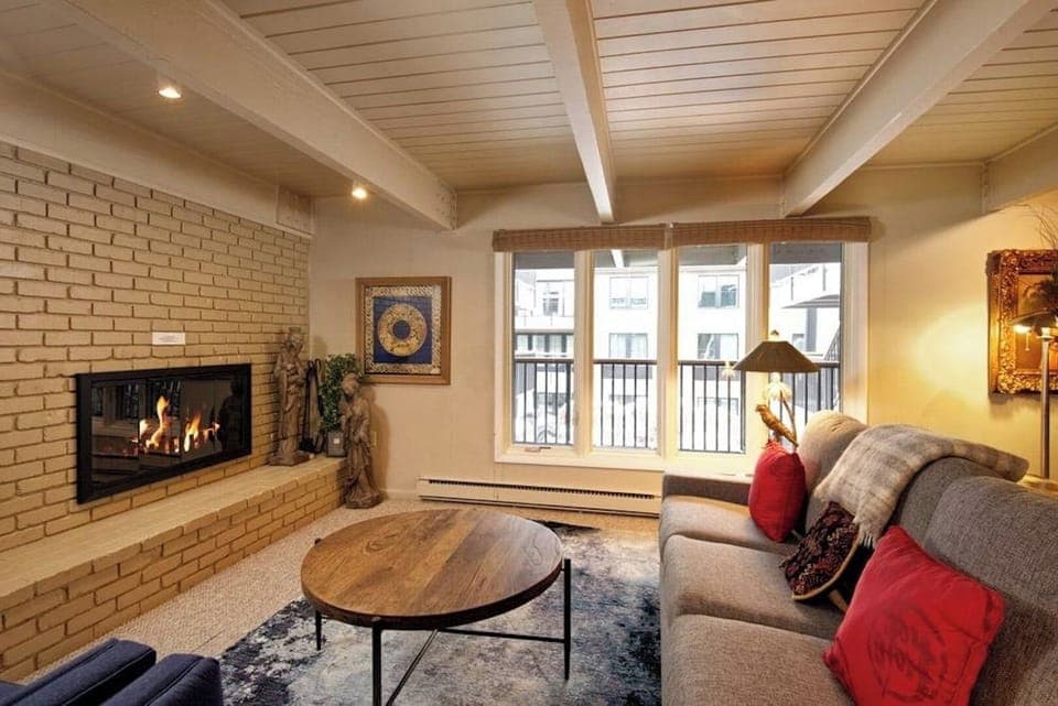 ASPEN CONDO FIREPLACE AND LIVING ROOM