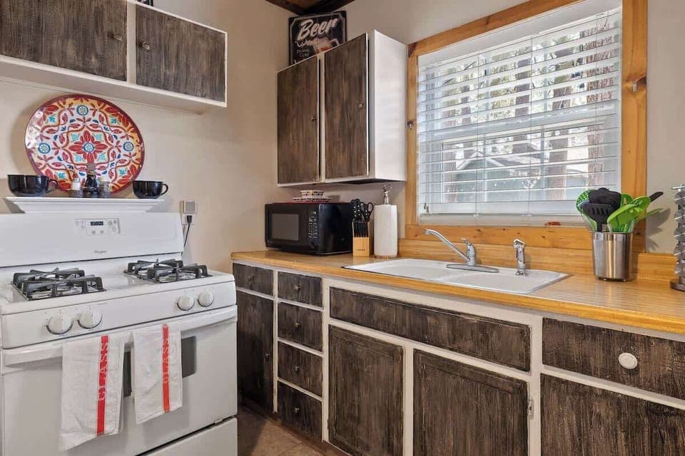 24 CottageB2035